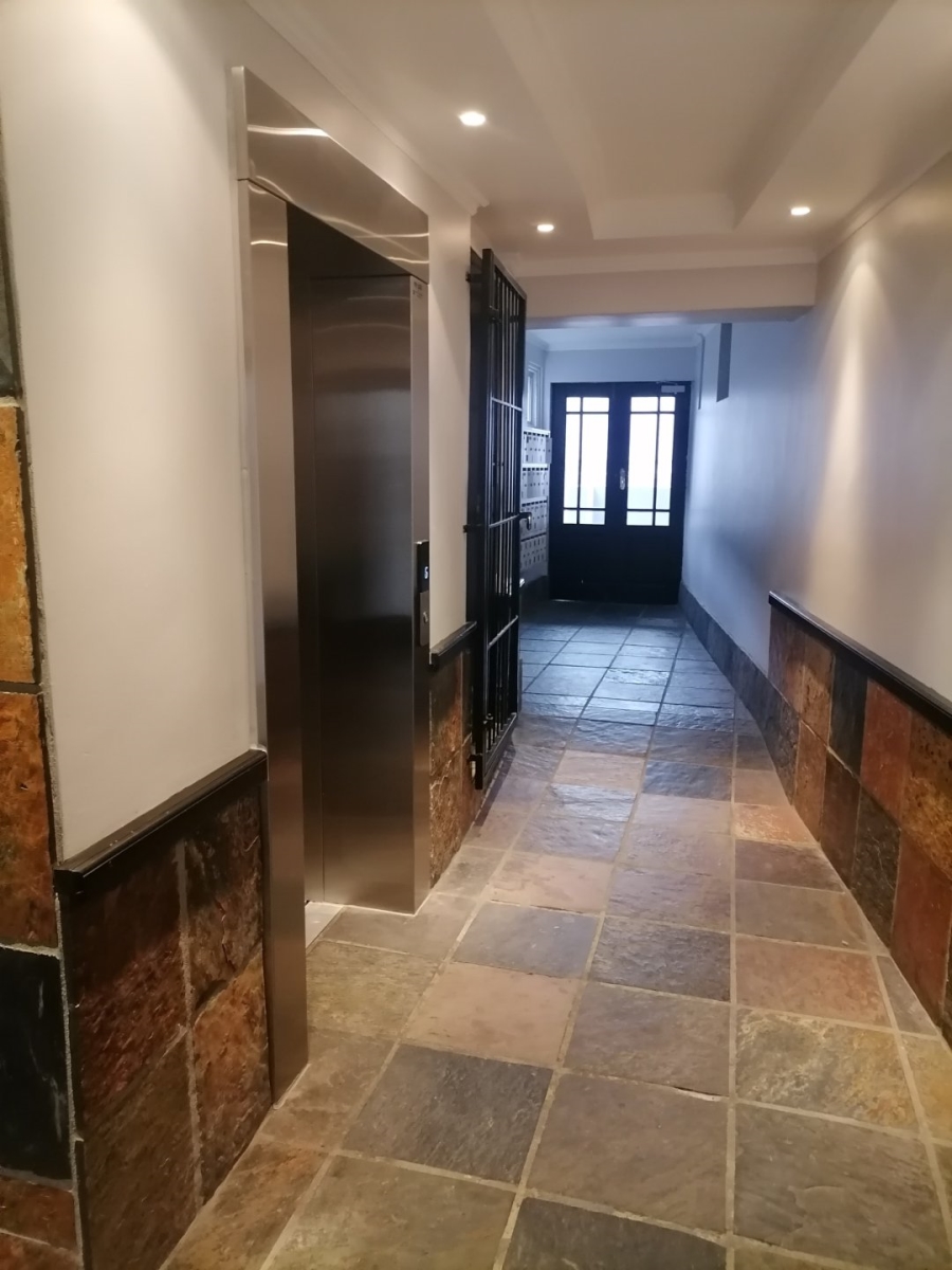 1 Bedroom Property for Sale in Mowbray Western Cape